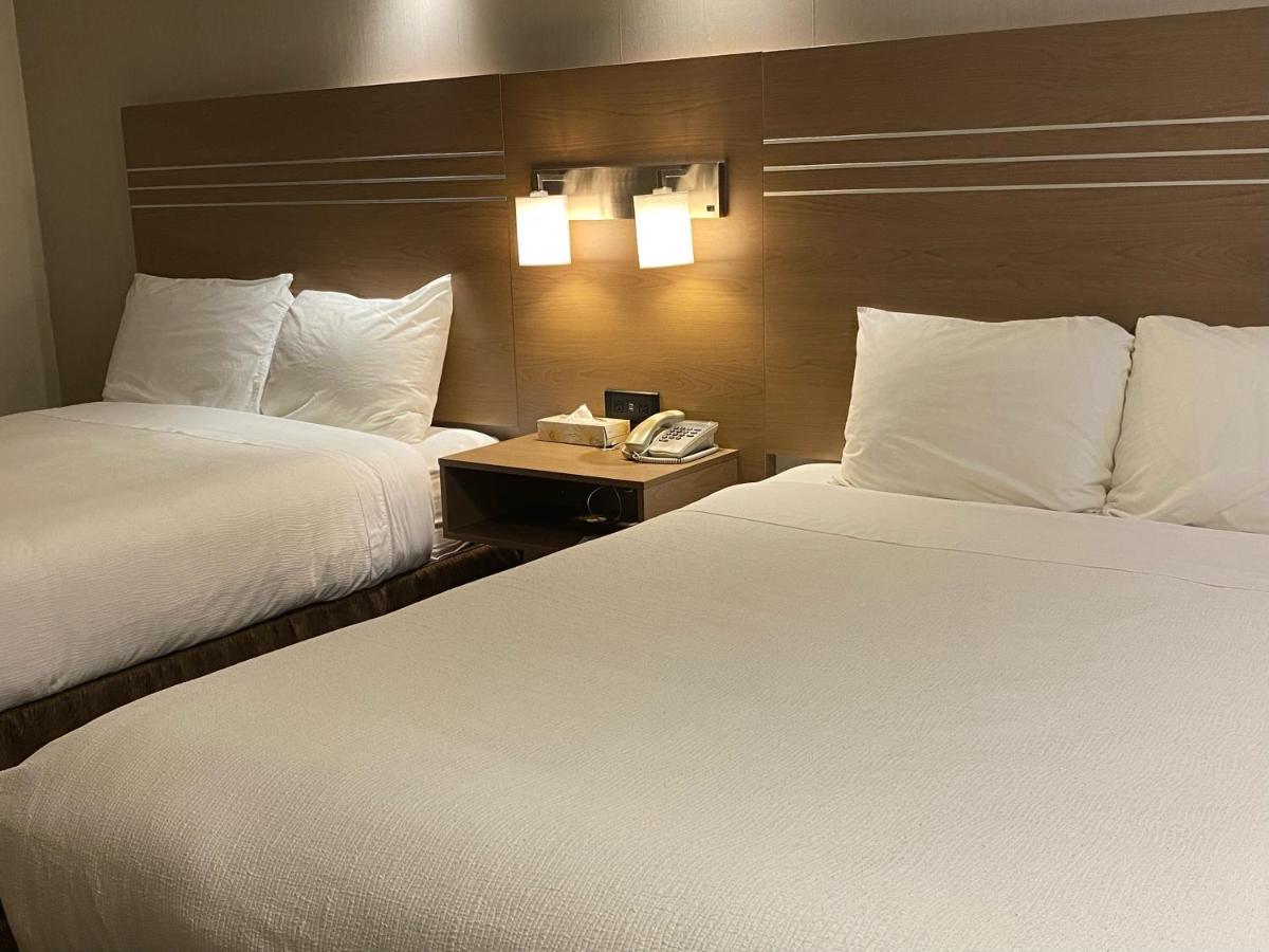 Chalet Continental Motel Вейлмаунт Экстерьер фото